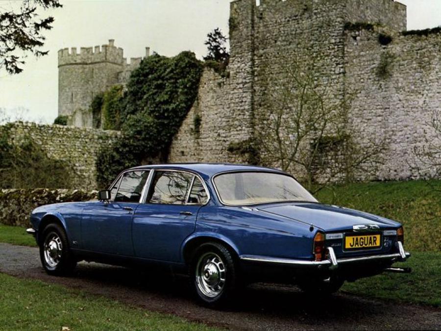  Jaguar XJ6 1973 года  (EU) (фото 2 из 5)